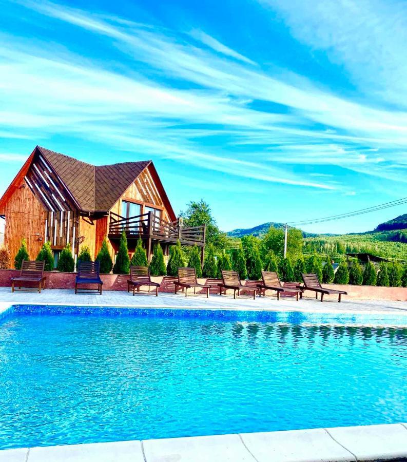 Four Seasons In Carpathians Hotel Mihovo Kültér fotó